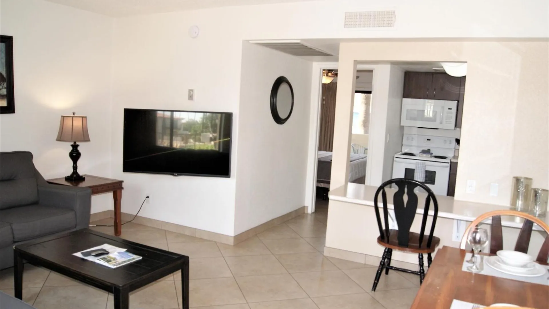 146 Fully Furnished 1Br Suite-Pet Friendly 스코 츠 데일 미국